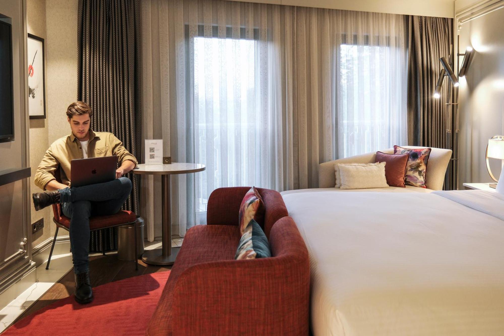 Stayso The House Hotel Истанбул Стая снимка A guest room at the hotel