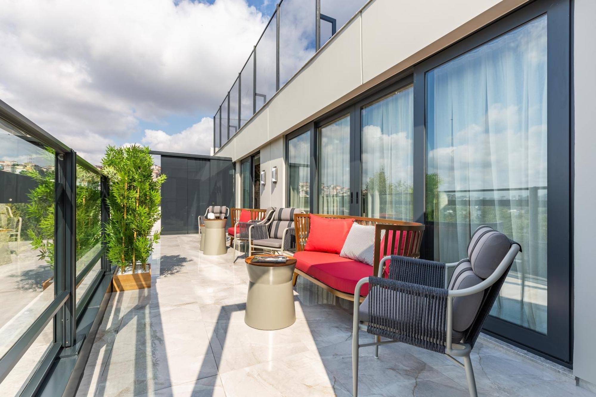 Stayso The House Hotel Истанбул Стая снимка The Terrace at The Ivy Collection